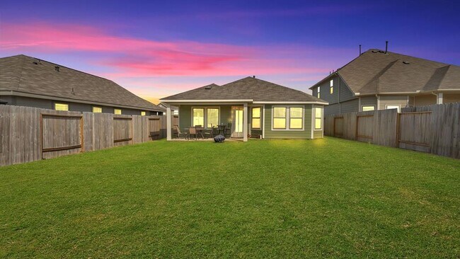 Foto del edificio - 814 Deerhurst Ln