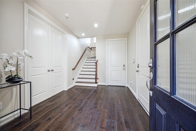 Foto del edificio - 9455 Fannin St