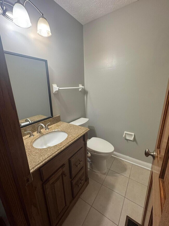 Foto del edificio - 2975 Stillmeadow Dr