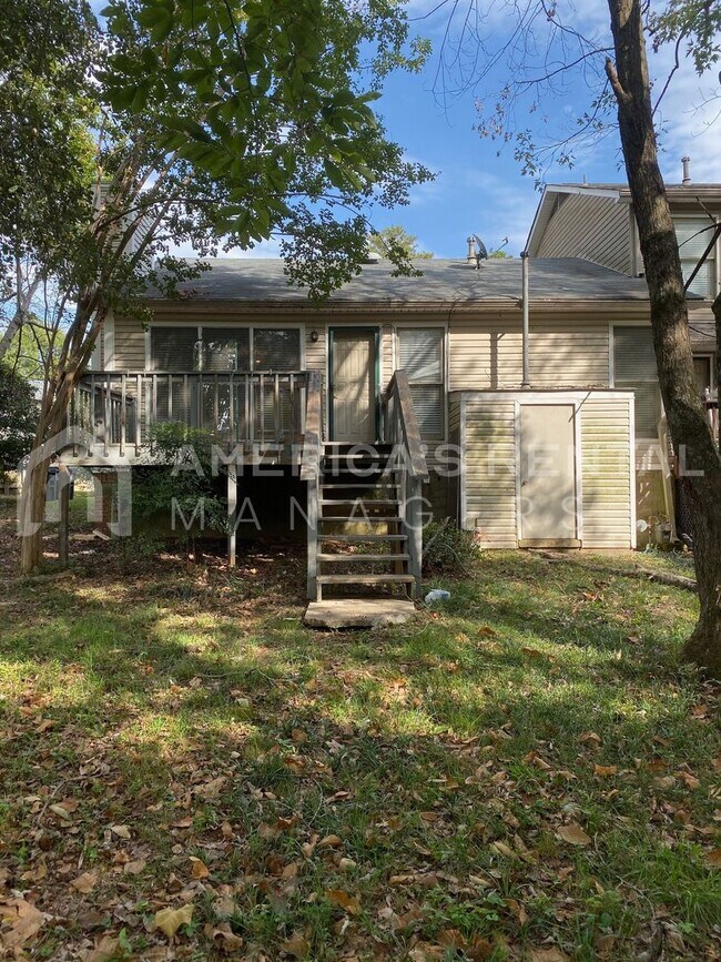 Building Photo - Townhome for rent in Vestavia Hills!!!! Av...