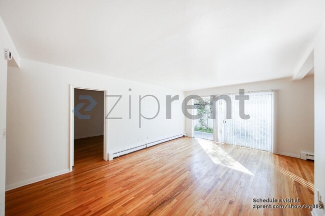 Foto del edificio - 11767 Sunset Blvd