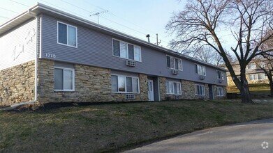 Building Photo - 1715 Edgewood Dr NW