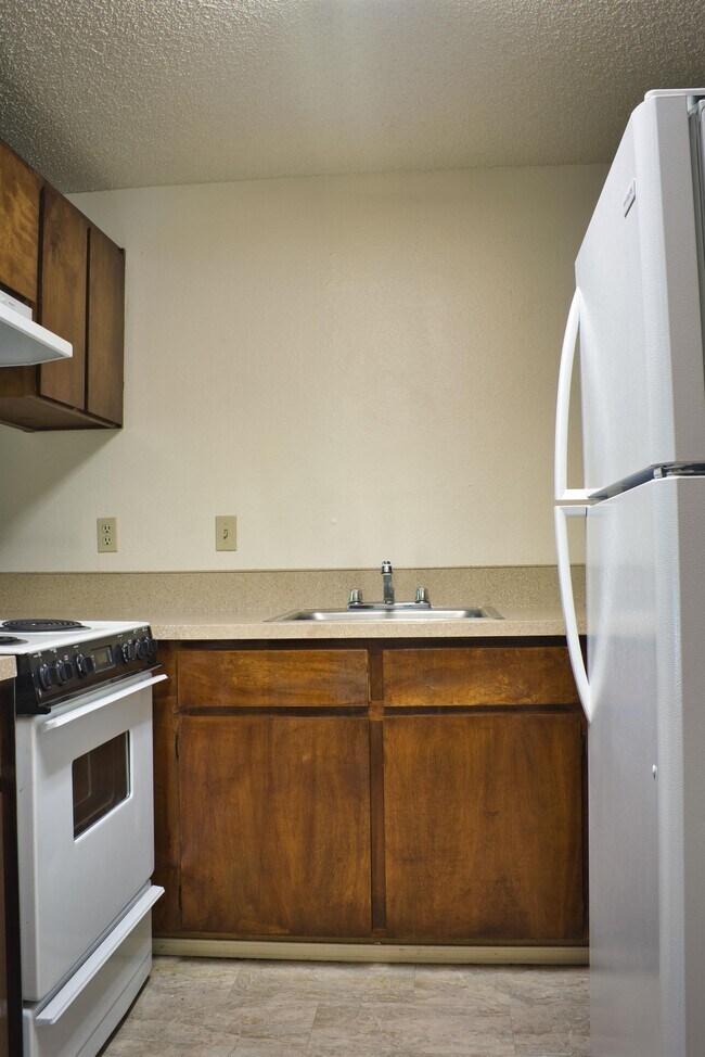 Foto del edificio - 4201 E 4th Plain Blvd