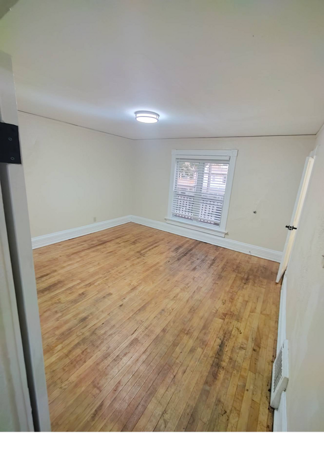 Foto del edificio - 2753 N Holton St