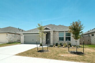 Building Photo - 200 Coventry Dr