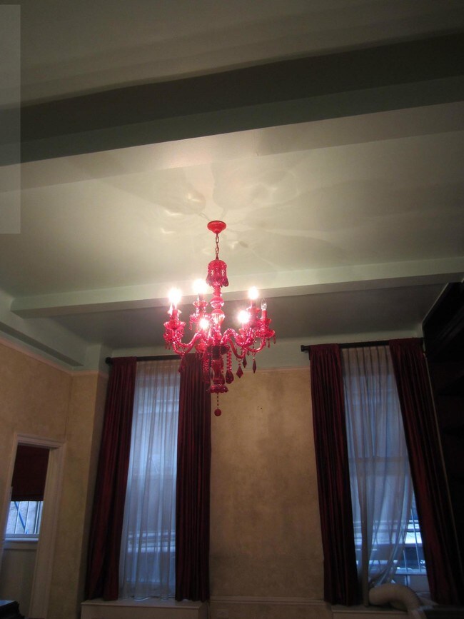 Foto del edificio - 145 E 92nd St