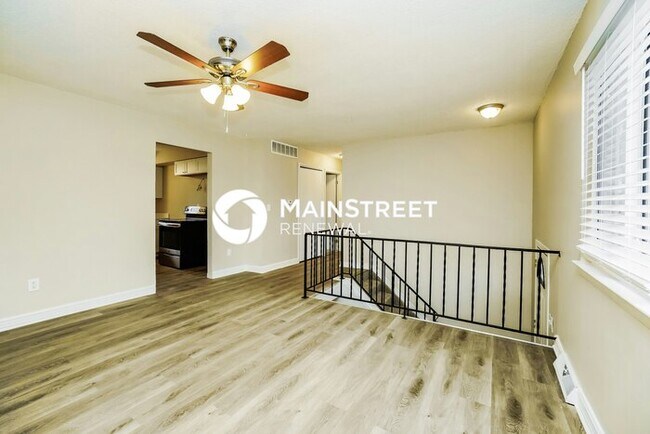 Foto del edificio - 5 Bedroom Pet-Friendly Home in COLUMBUS, O...