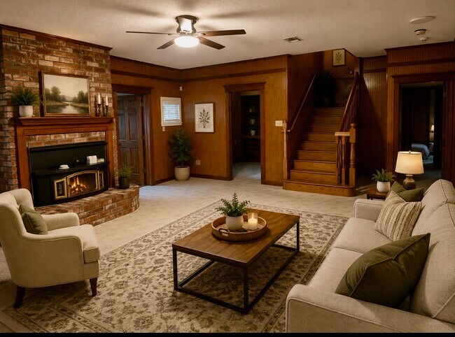 Building Photo - Grand Boyce Home- 5min from Data Center
