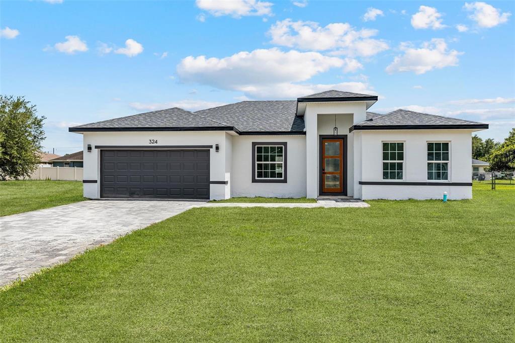 Foto principal - 324 Marion Oaks Trail