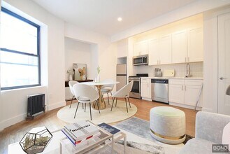 Building Photo - 45 Tiemann Pl