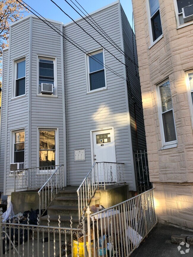 New Apartments under 2,000 in Weehawken NJ 7 Rentals