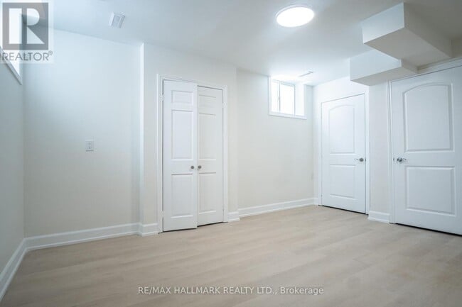 Building Photo - 118 Fairholme Ave