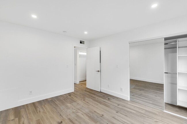 Building Photo - Discover Luxurious Palms Living - Moments ...
