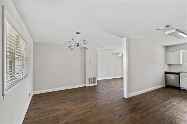 Foto del edificio - 821 Ronald St