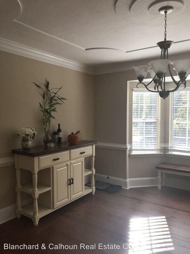 Foto del edificio - 254 Silver Maple Rd