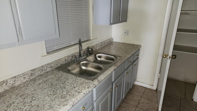 Foto del edificio - 512 N 8th St
