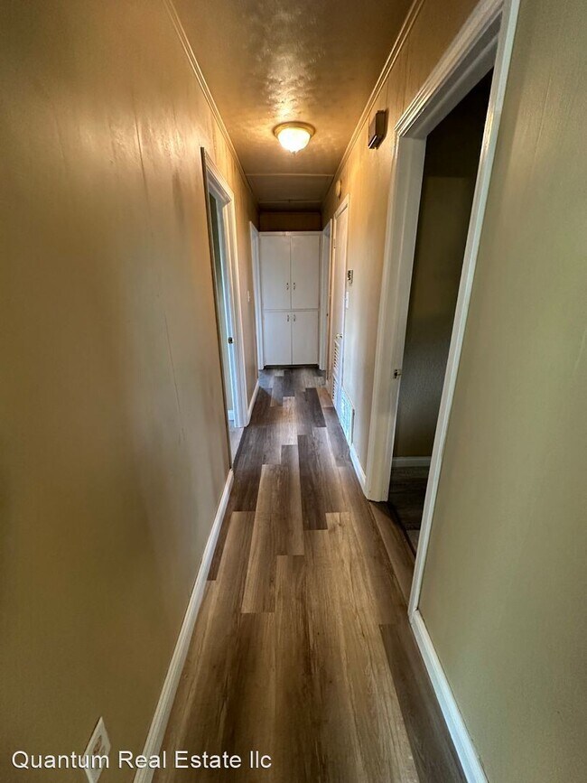 Building Photo - 3 br, 2 bath House - 115 Cloos Circle Drive