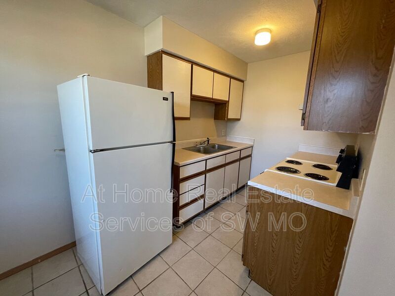 Foto principal - 750 S Campbell Ave