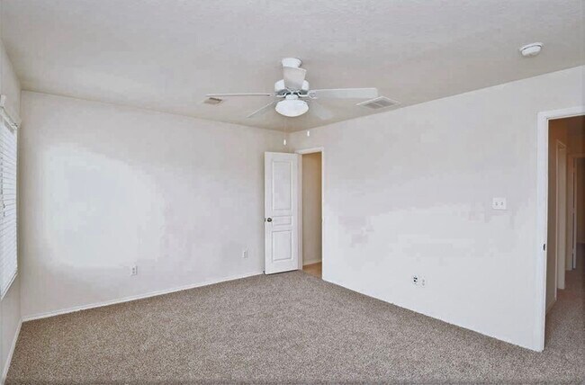 Building Photo - 16747 Libson Falls Dr