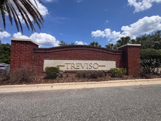 Foto del edificio - 318 Belvedere Way