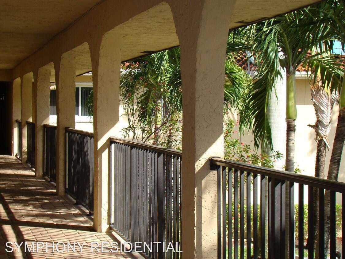 Foto principal - 8203 W Sample Rd