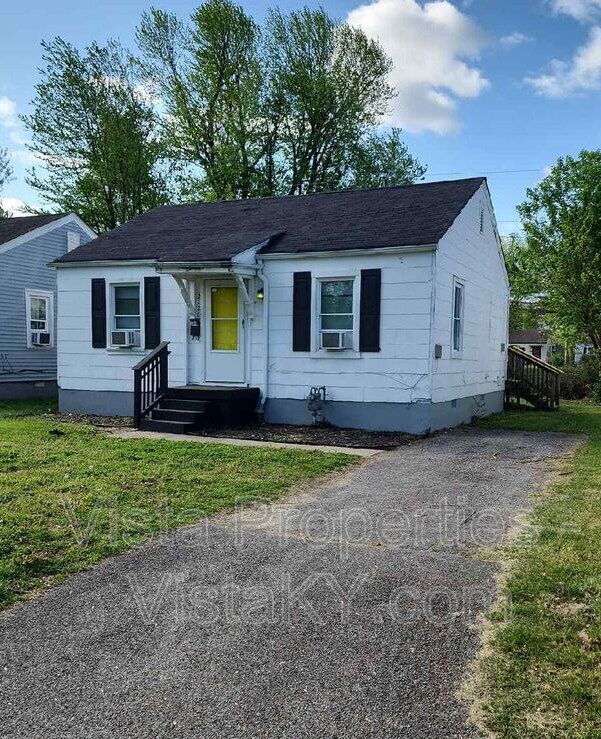 2726 Algonquin Pkwy, Louisville, KY 40210 House Rental in Louisville