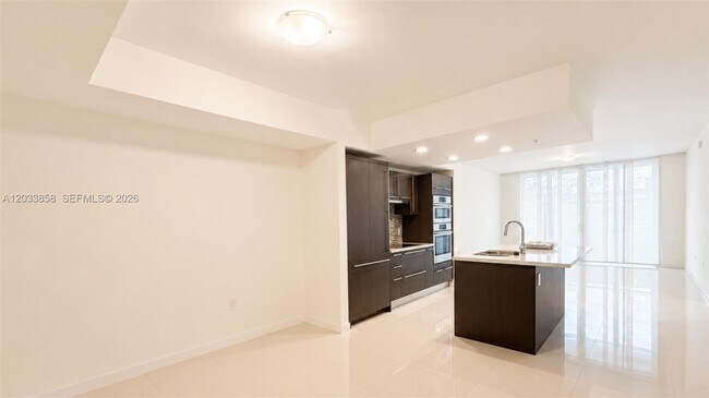 Foto del edificio - 7825 NW 107th Ave