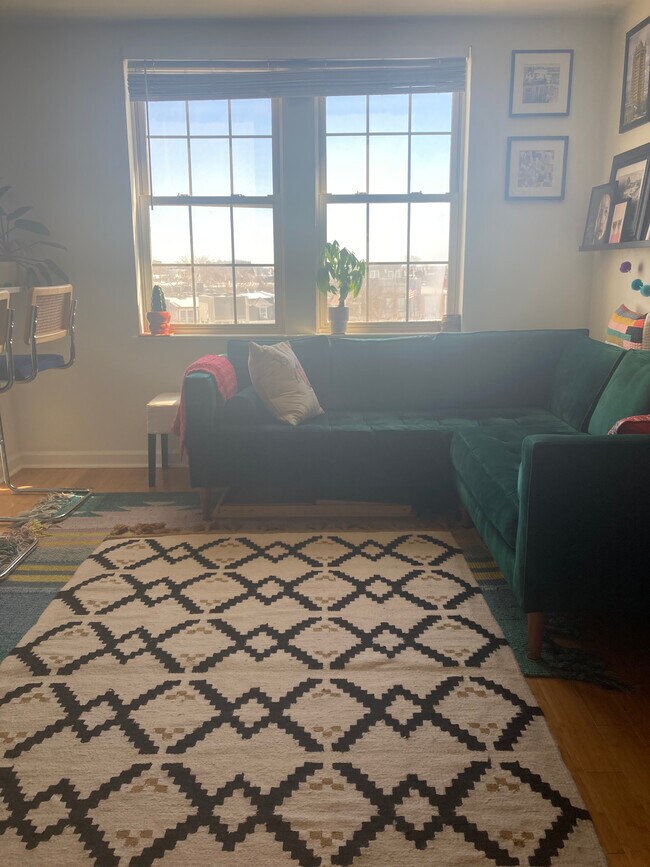 Foto del edificio - 1417 Newton St NW