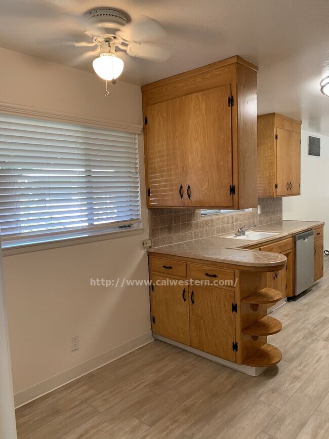 Building Photo - Nice home in Waverly Park Neighborhood