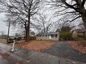 Building Photo - 9701 Feldbank Dr