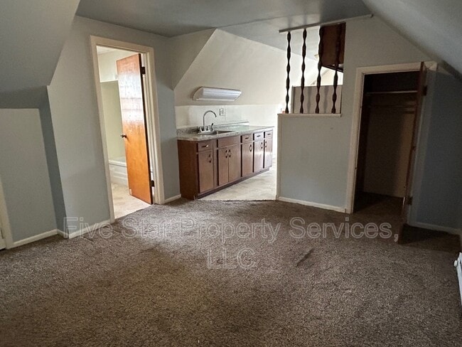 Foto del edificio - 2244 S 9th St