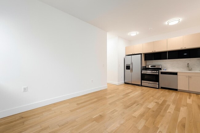 Foto del edificio - 605 W 137th St