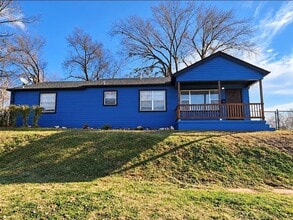 Building Photo - 630 S Lester Ln