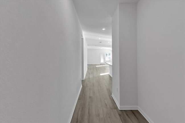 Building Photo - 5009 Hazelnut Ln