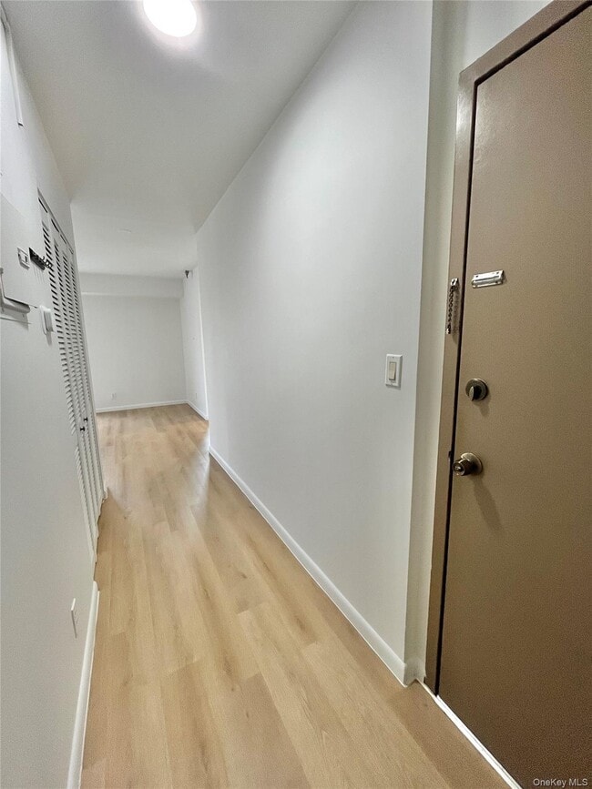 Foto del edificio - 501 N Barry Ave