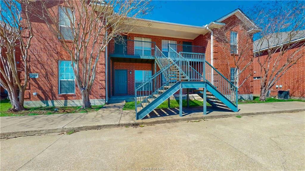 Primary Photo - 1511 Hollow Hill Dr