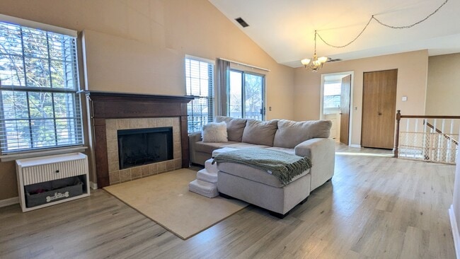 Building Photo - 918 Ridgefield Ln