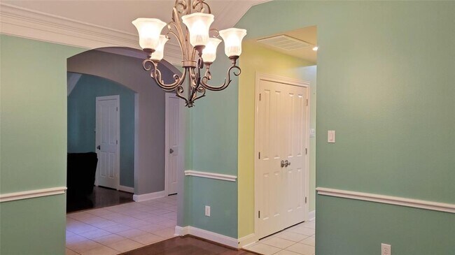 Building Photo - 13415 Tallow Glen Ln