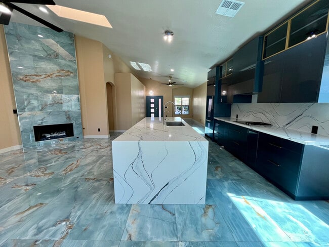 Photo - 8709 E Gail Rd House