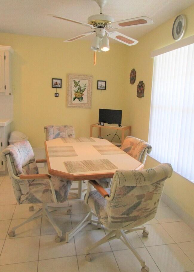 Foto del edificio - 1710 NW 18th Ave