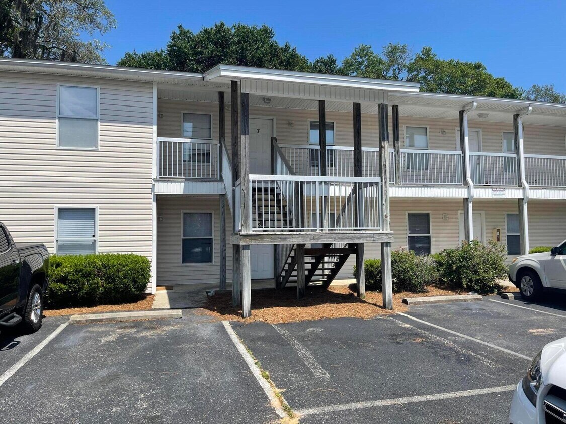 Primary Photo - 770 Rockport Ct