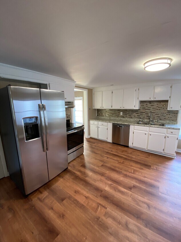 Foto principal - 5003 Georgia Ave