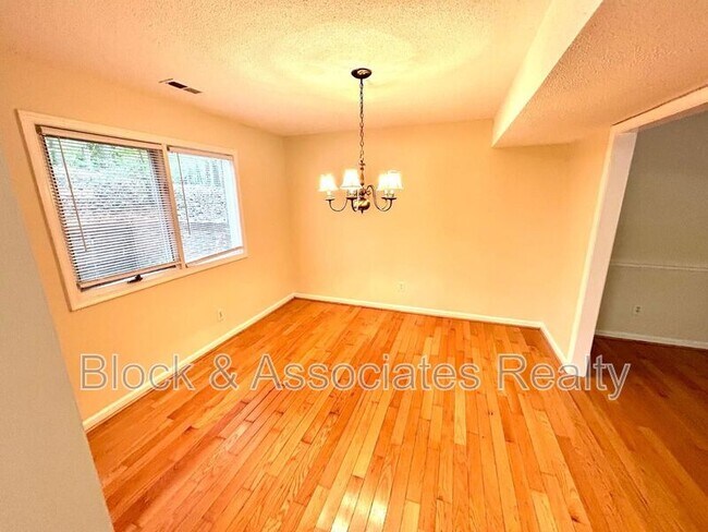 Building Photo - 3309 Boulder Court