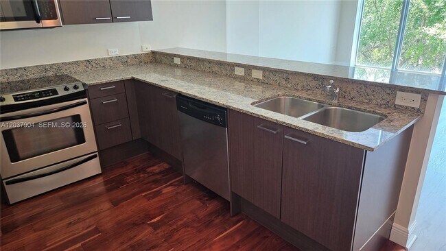 Foto del edificio - 3001 SW 27th Ave