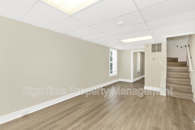 Foto del edificio - 152 E South St