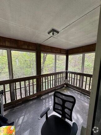 Building Photo - 19 Kippy Dr