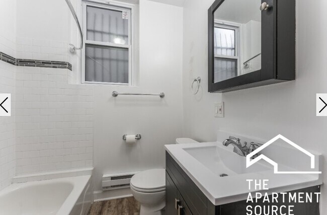 Foto del edificio - 3345 N Marshfield Ave