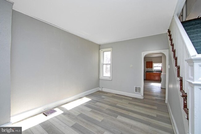 Building Photo - 1078 Morton St