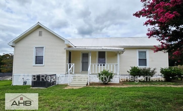 Building Photo - 840 Deep Creek Church Rd