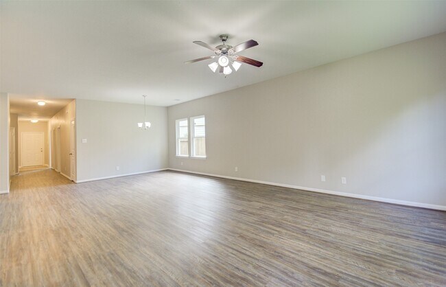 Foto del edificio - 6026 Burnet Bend Ave